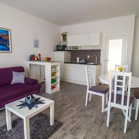 Summer Nest * Orasac
